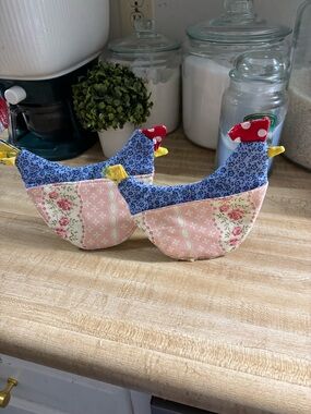 Chicken mittens or hot pot holders